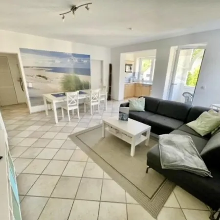 Апартаменты Haus Holstein Ferienappartment Зеллин